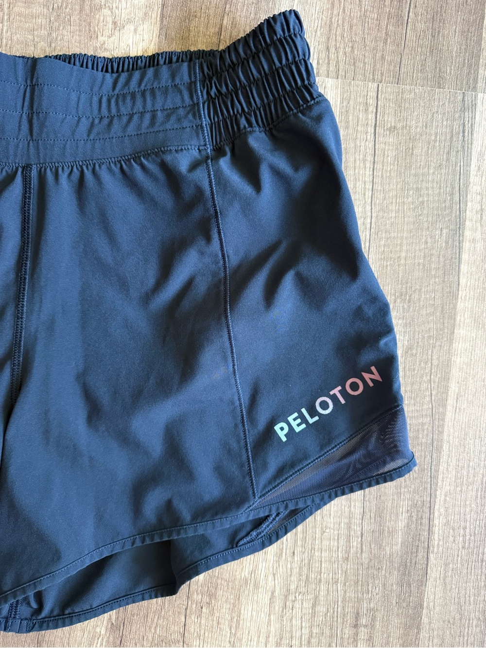 Lululemon x Peloton Shorts Blue Hotty Hot Workout Shorts Size 6 Tall - Picture 3 of 7